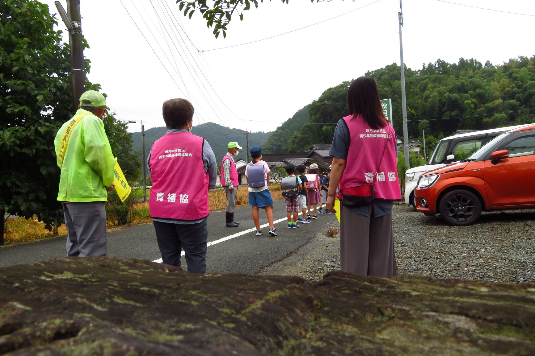 小中学生の登校見守り活動の画像2