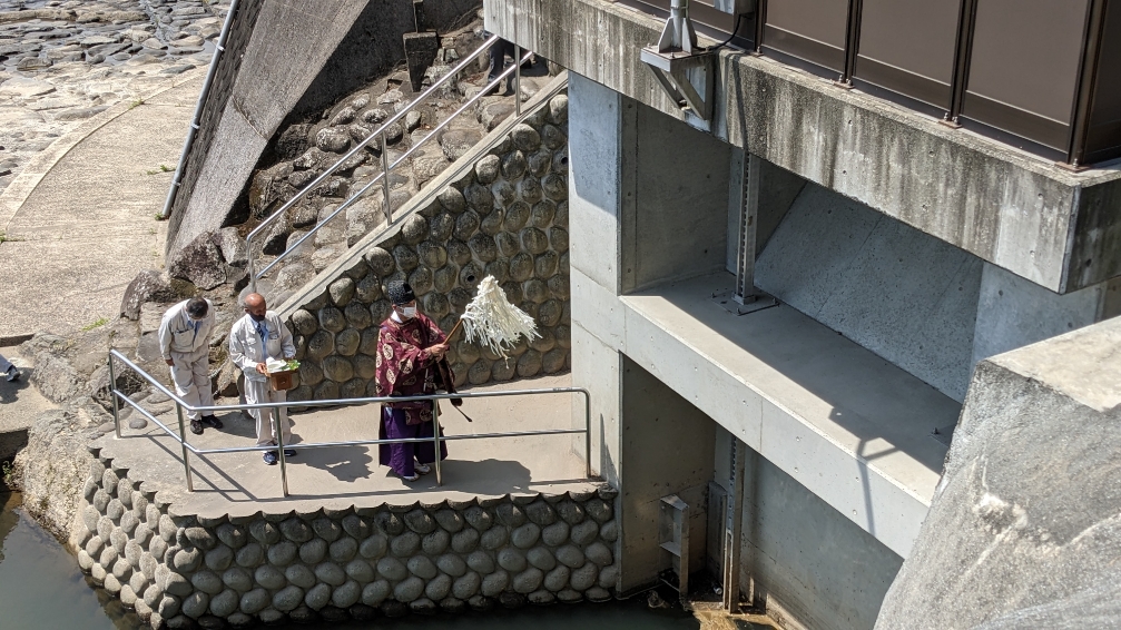 山田堰通水式の画像