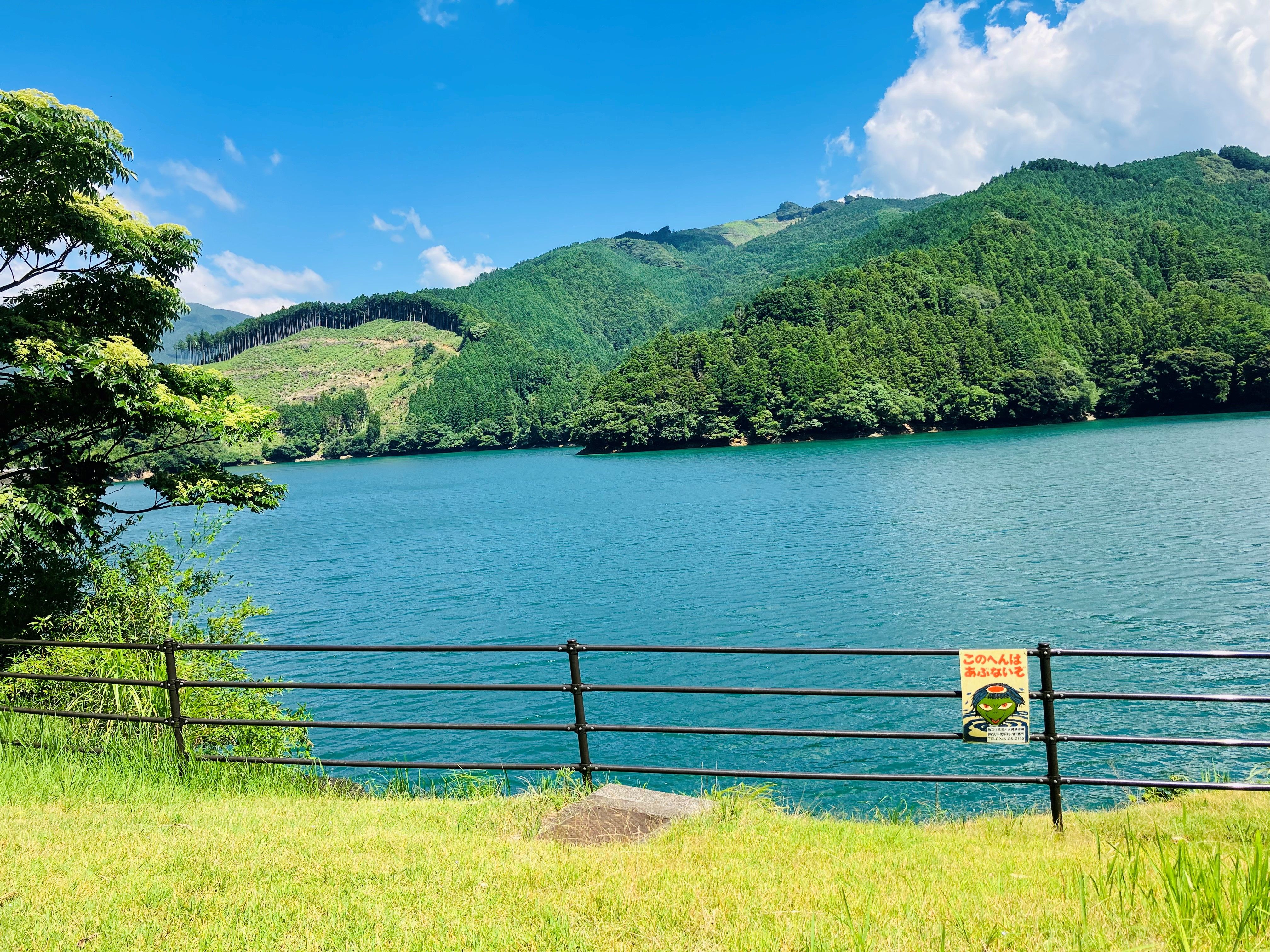 ダム湖(上秋月湖)の画像